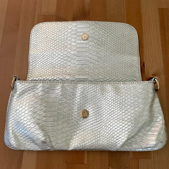 Michael Kors Silver Metallic Two Tone Leather Animal Print Clutch - Picture 6 of 9